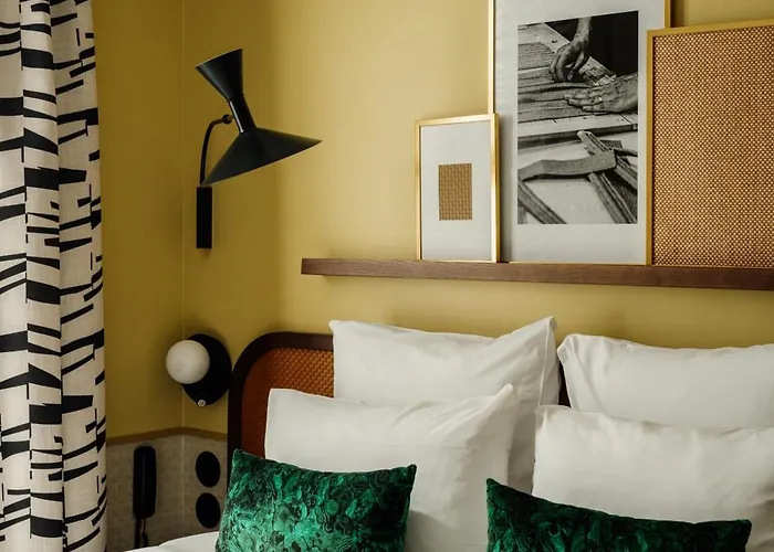 Riesner Hotel Parijs